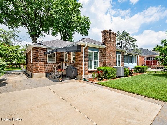 3rd image of 9214 Axminster Dr