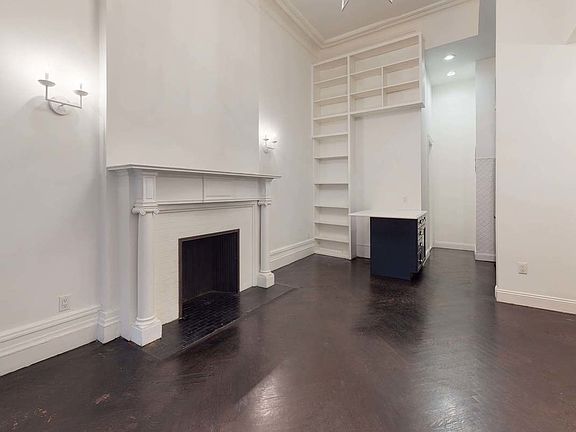 3rd image of 124 E 72nd St #1FN
