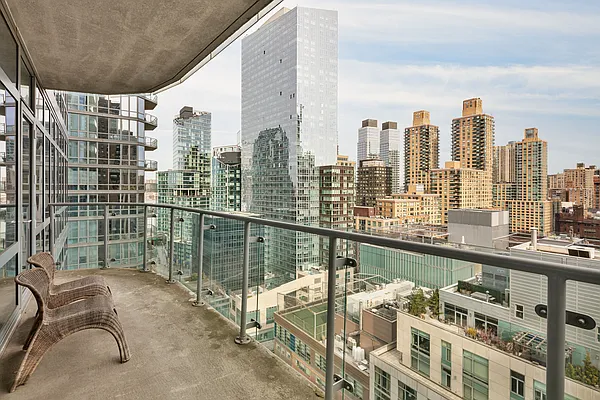 Sold by Douglas Elliman | media 4