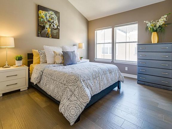 3rd image of 433 Camille Cir Unit 15