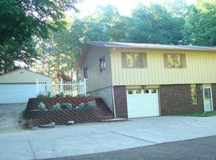 59432 Downey Rd, Mishawaka, IN 46544