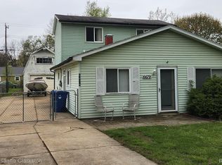 6679 Saline Dr, Waterford, MI 48329