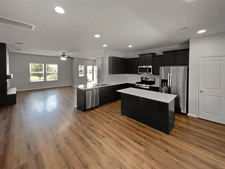 101 Eagle Lake Dr — Photo 7