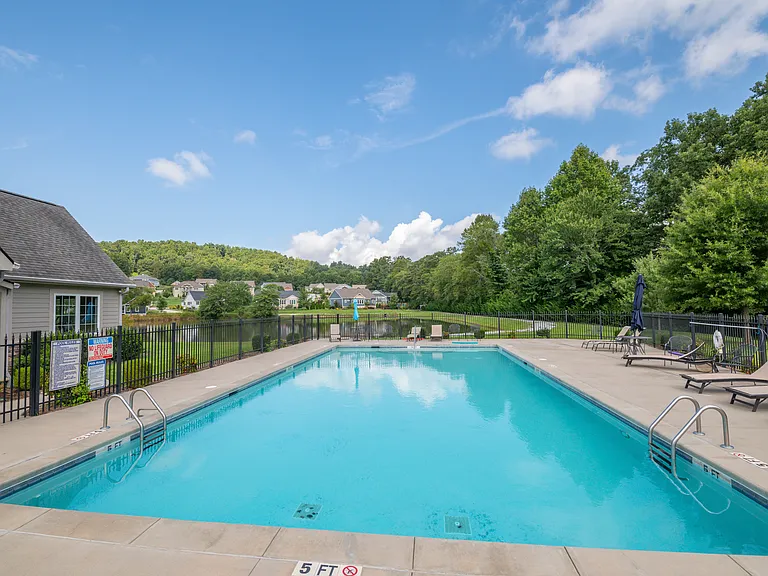35 Copper Ct — Photo 49