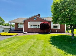 16 E Fairview Ave, Bessemer, PA 16112