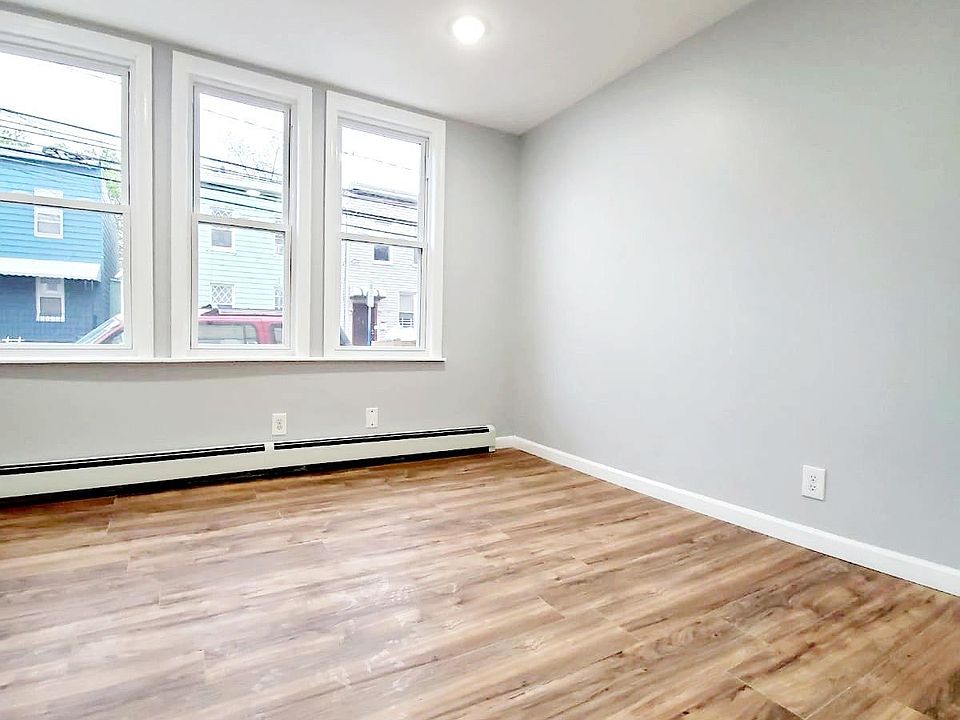 2nd image of 176 Hopkins Ave #1F