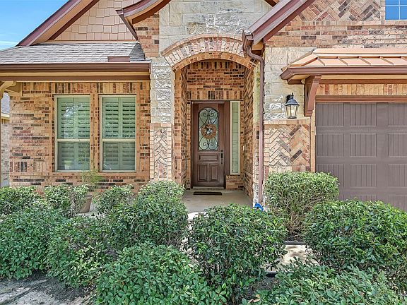 3rd image of 8211 Lockridge Terrace Ln