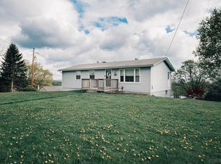 104 Hilltop Dr, Davidsville, PA 15928