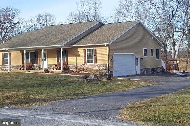 15926 Falling Waters Rd photo 1