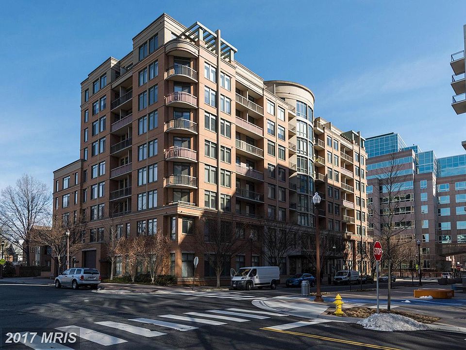 1st image of 3625 10th St #906