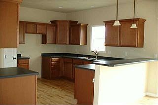 4th image of 1438 SE 17th St