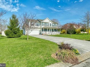 135 Friendly Dr, Hanover, PA 17331