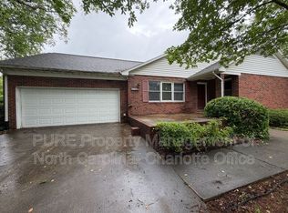 18801 Bluff Point Rd APT A, Cornelius, NC 28031