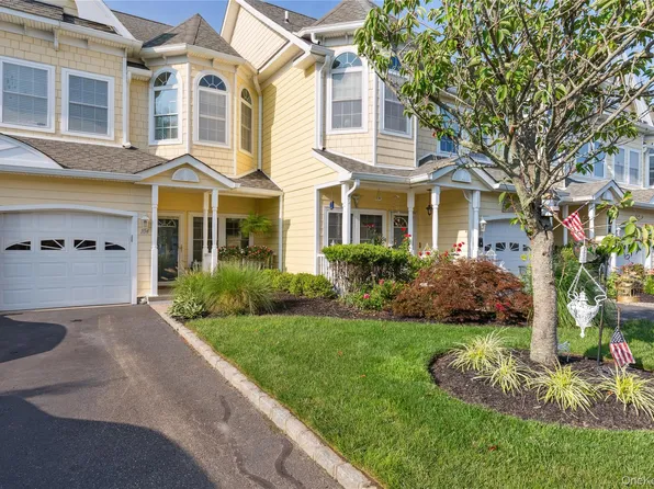104 Emily Drive, Patchogue, NY 11772