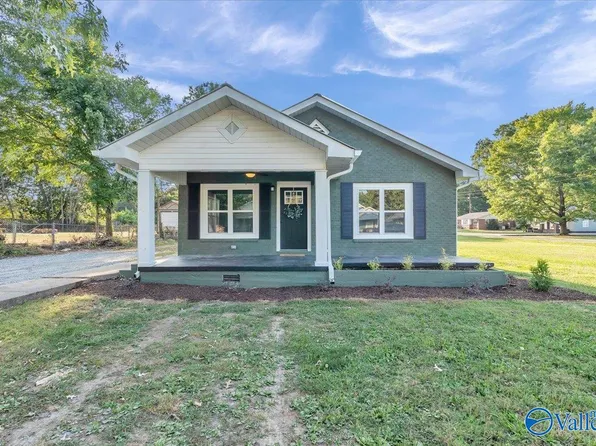 604 South St, Scottsboro, AL 35768
