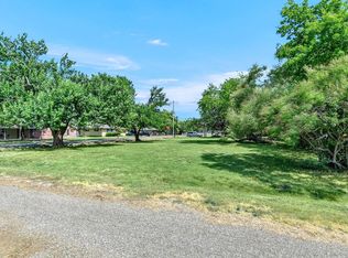 N Lackey St, Tom Bean, TX 75489