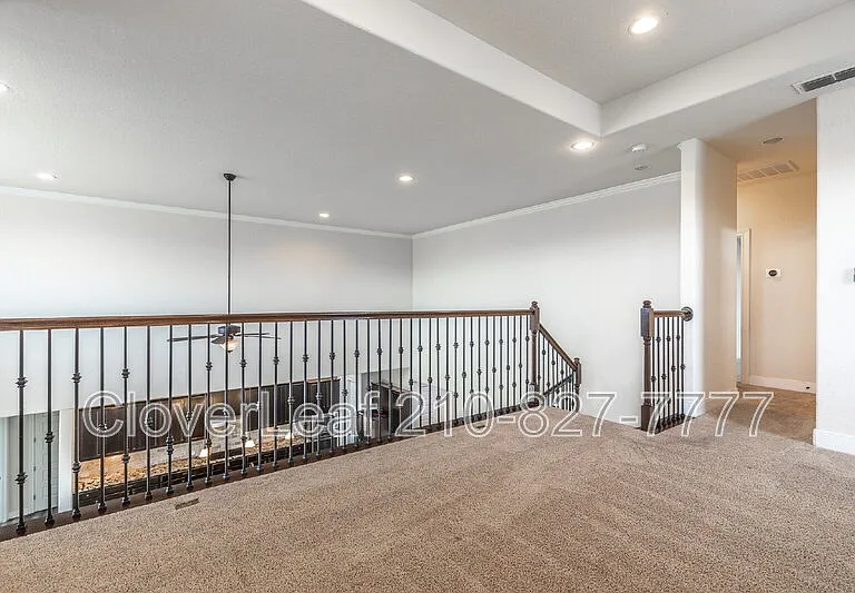908 Sussex Cv — Photo 20