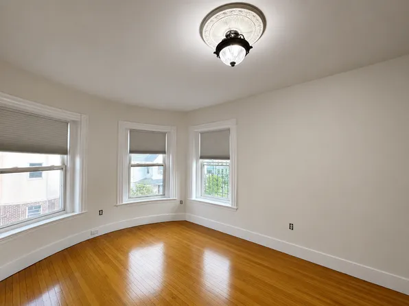 64 Vinal Ave, Somerville, MA