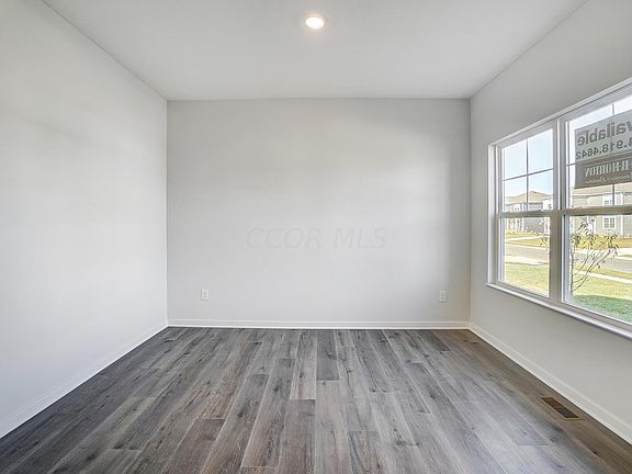 5th image of 117 Avery Pl