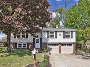 645 Blue Ridge Rd, Pittsburgh, PA 15239