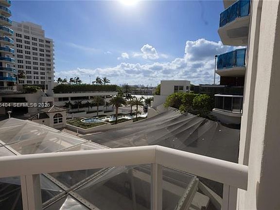 4th image of 4779 Collins Ave #Cu-504