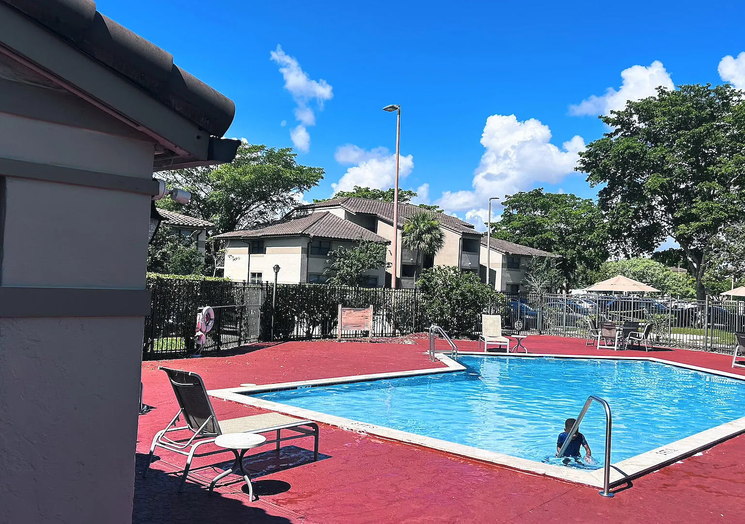 2 bed, 2.0 bath, 986 sqft, $2,000 — Photo 4