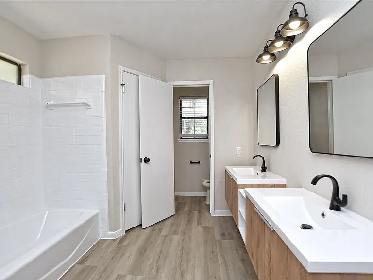 14407 Citron Cv — Photo 9