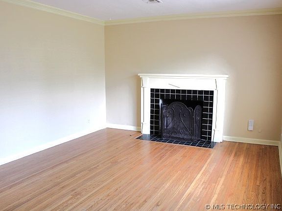 4th image of 908 S Vandalia Ave