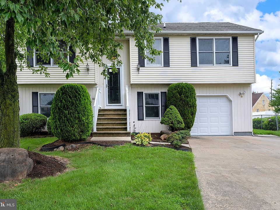 8 Hamilton Lakes Dr, Hamilton, NJ 08619 Zillow