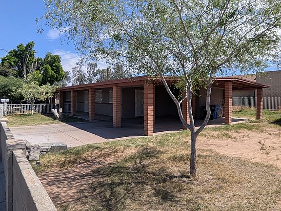 4th image of 3905 W Almeria Rd #1