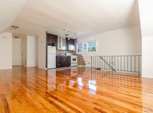 2 Pinecrest Rd, Jersey City, NJ 07305