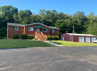 10477 S Sprinkle Rd, Vicksburg, MI 49097