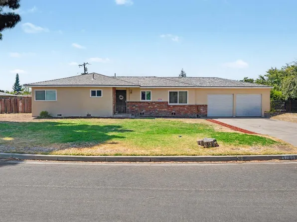 5760 E Siverly Ln, Fresno, CA 93727