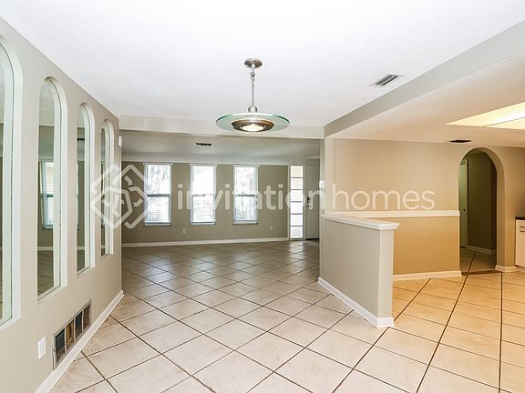 5th image of 1708 Lucas Dr