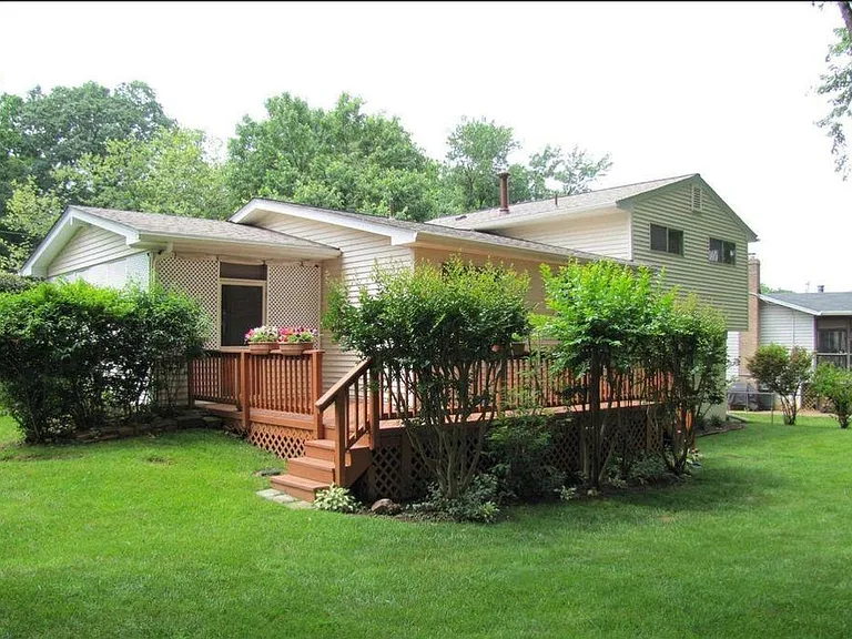 14414 Brad Dr — Photo 2