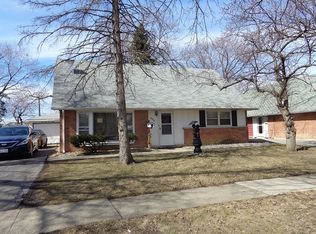 16908 Sunset Ridge Dr, Country Club Hills, IL 60478