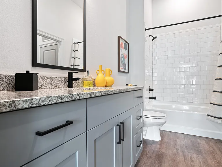 Dawson Park Apartments — Photo 11