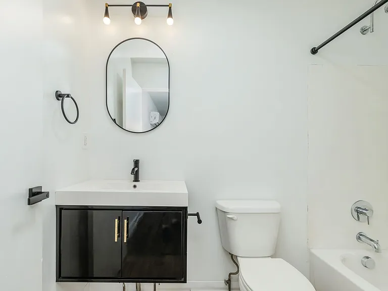 3003 Glenwood — Photo 161