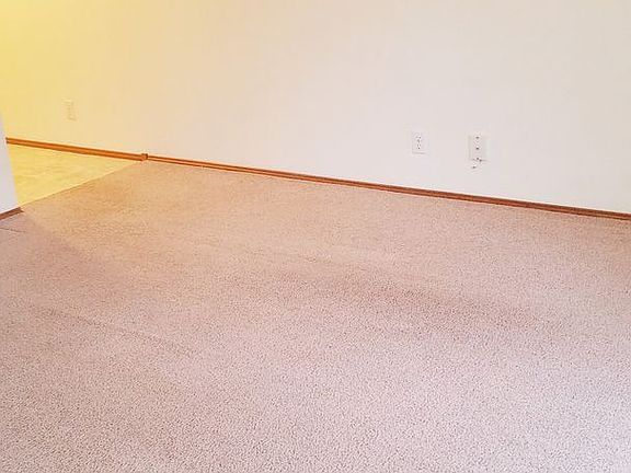 3rd image of 965 N Garden St APT 103