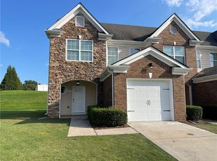 151 Village Dr, Loganville, GA