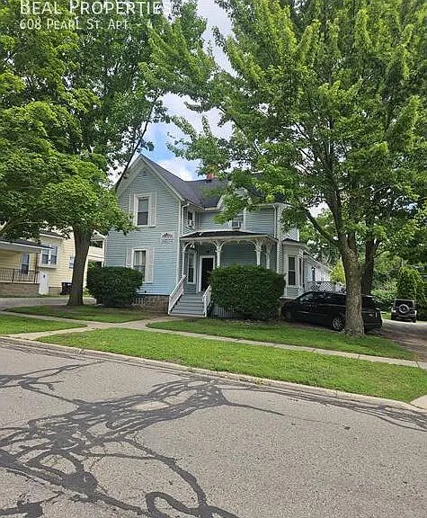 608 Pearl St #4 — Photo 1