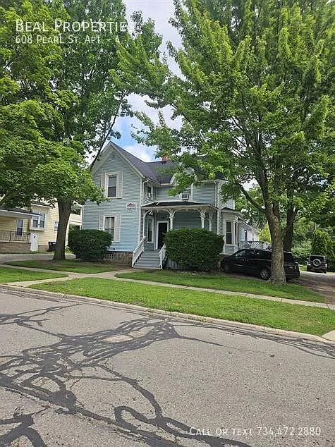 608 Pearl St #4