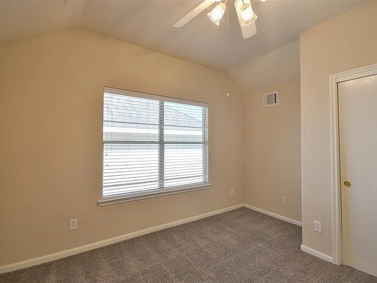 17210 Mitchell Pass Ln — Photo 12