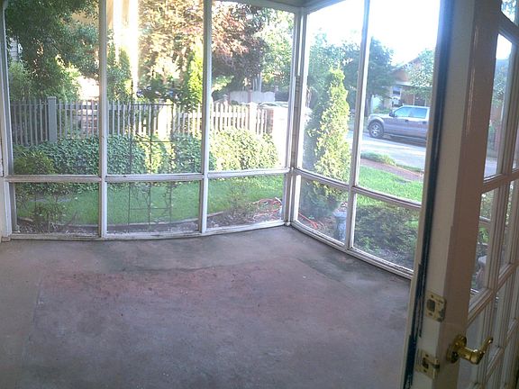 Screened in Porch