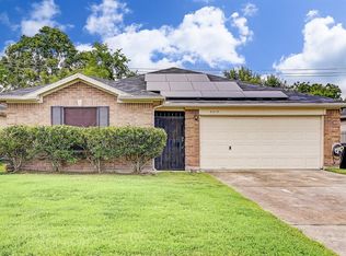 5215 Sugar Bush Dr, Houston, TX 77048