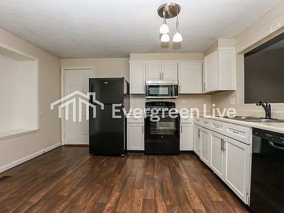 5th image of 2925 Maureen Ct