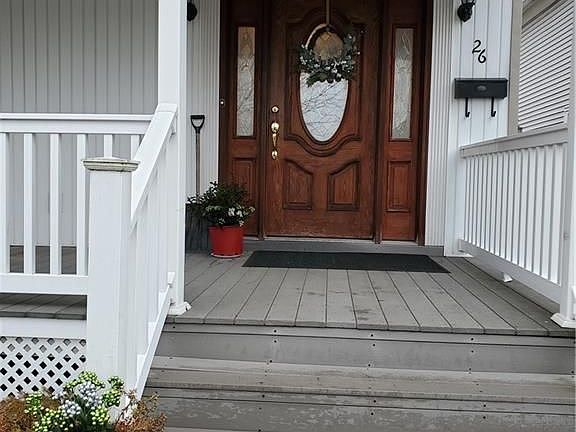 3rd image of 26 Temple Pl