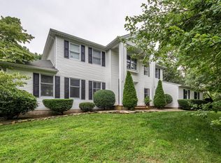12 Constitution Dr, Leonardo, NJ 07737