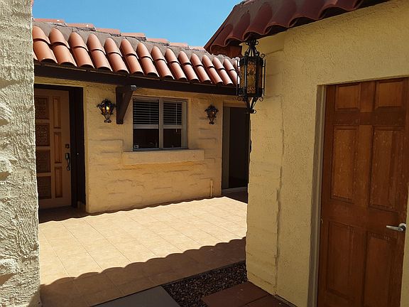 2nd image of 780 W Calle Del Ensalmo