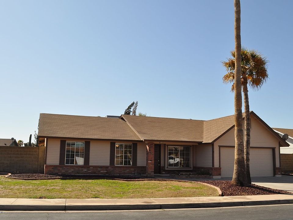 1st image of 2511 E Carmel Ave